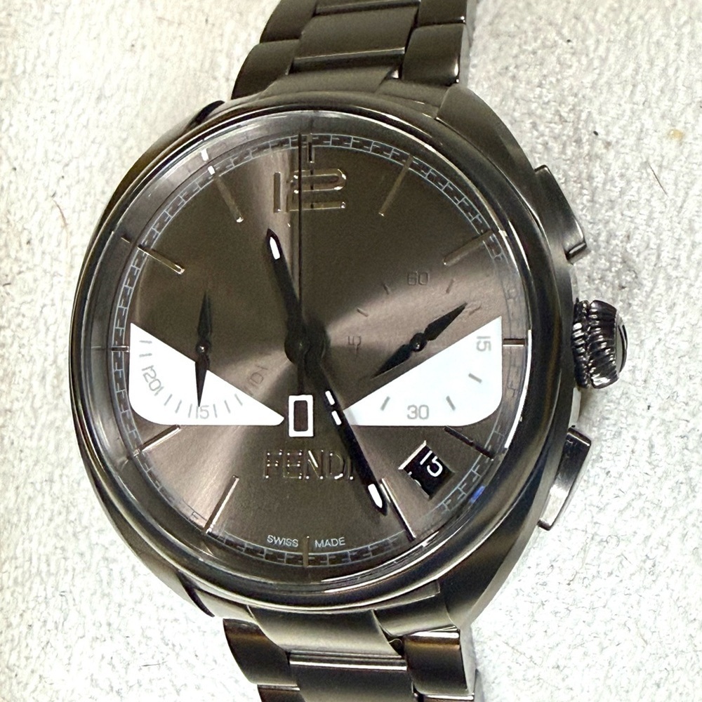 FENDI Momento Bugs Chrono Date Designer Mens Watch - Picture 2 of 7